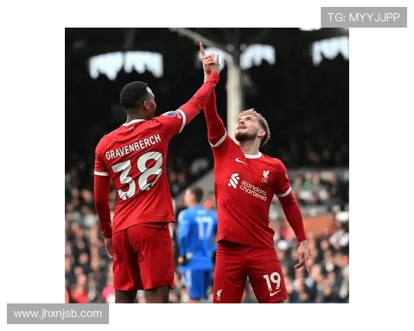 利物浦豪华阵容迎战劲敌 展现英超赛场的激烈对决与精彩表现