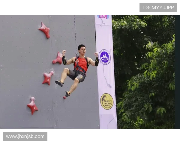 重庆攀岩队灵活性创新高引发广泛关注攀岩运动迎来新篇章