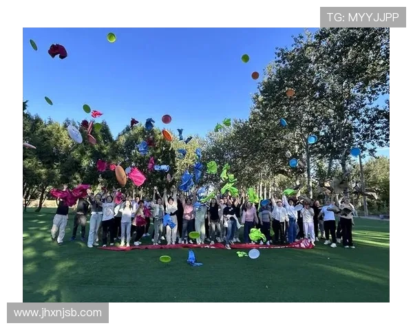 重庆飞盘队在极限运动嘉年华中的精彩表现与力量展示分析 重庆飞盘队在极限运动嘉年华中的精彩表现与力量展示分析